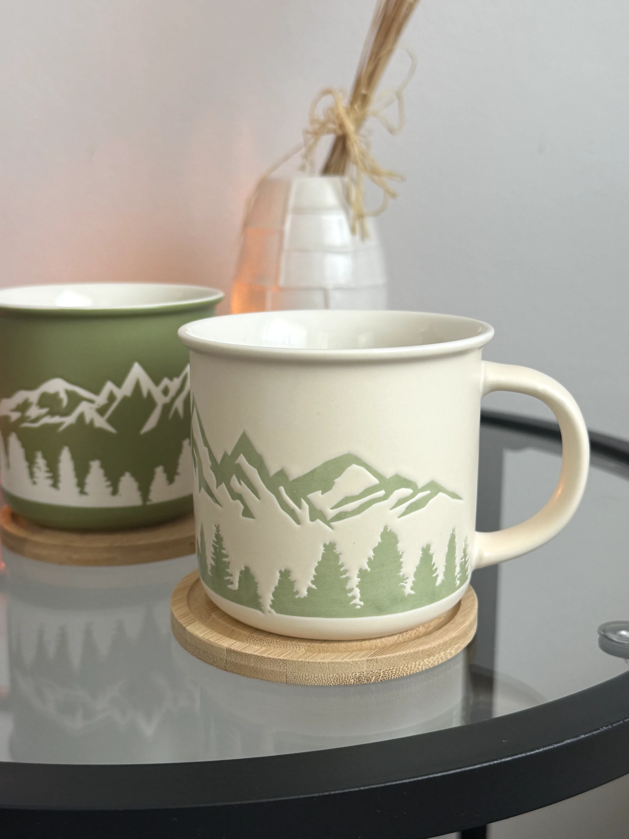 Becher Berge Beige