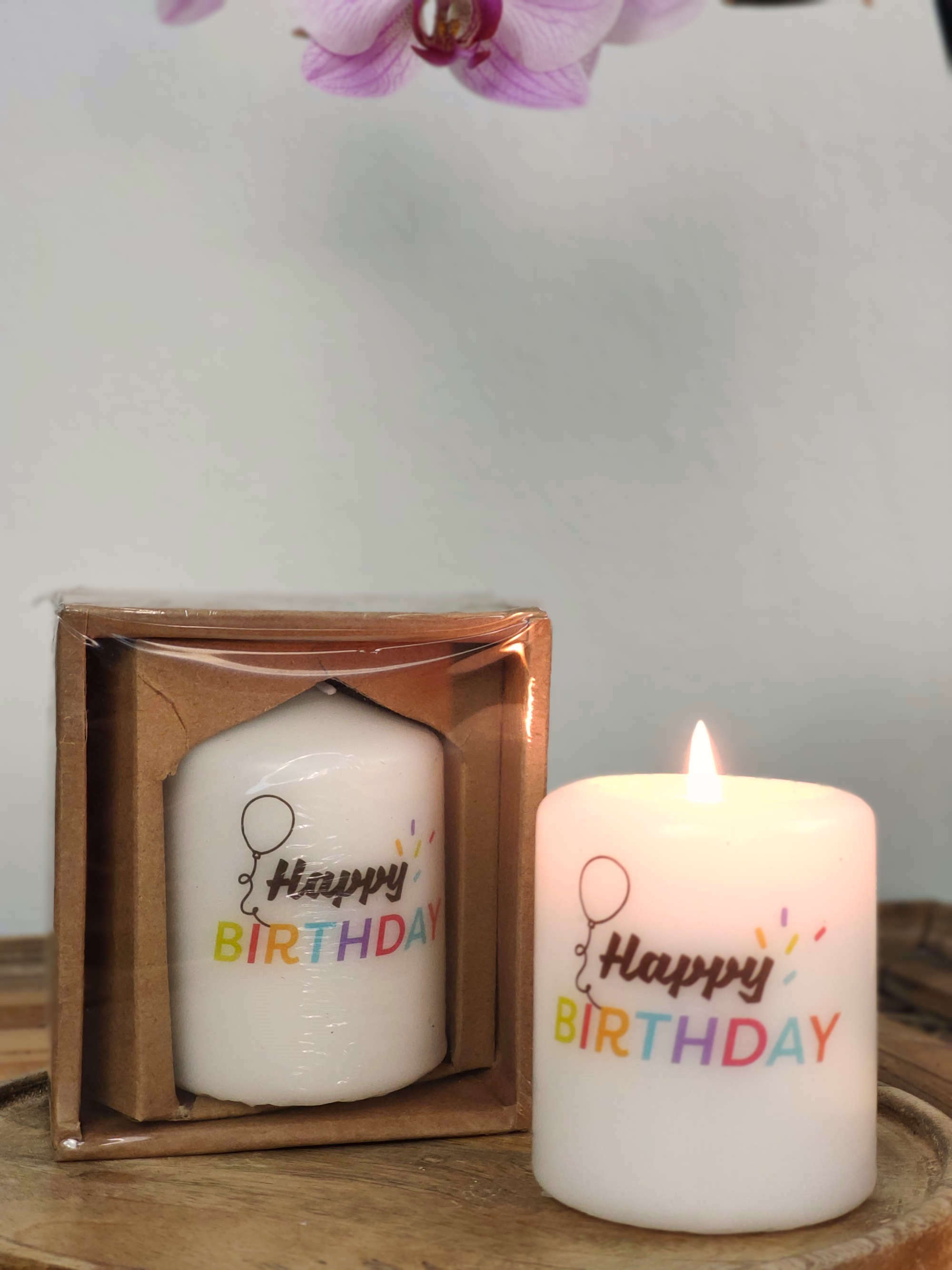 Weisse Happy Birthday Kerze