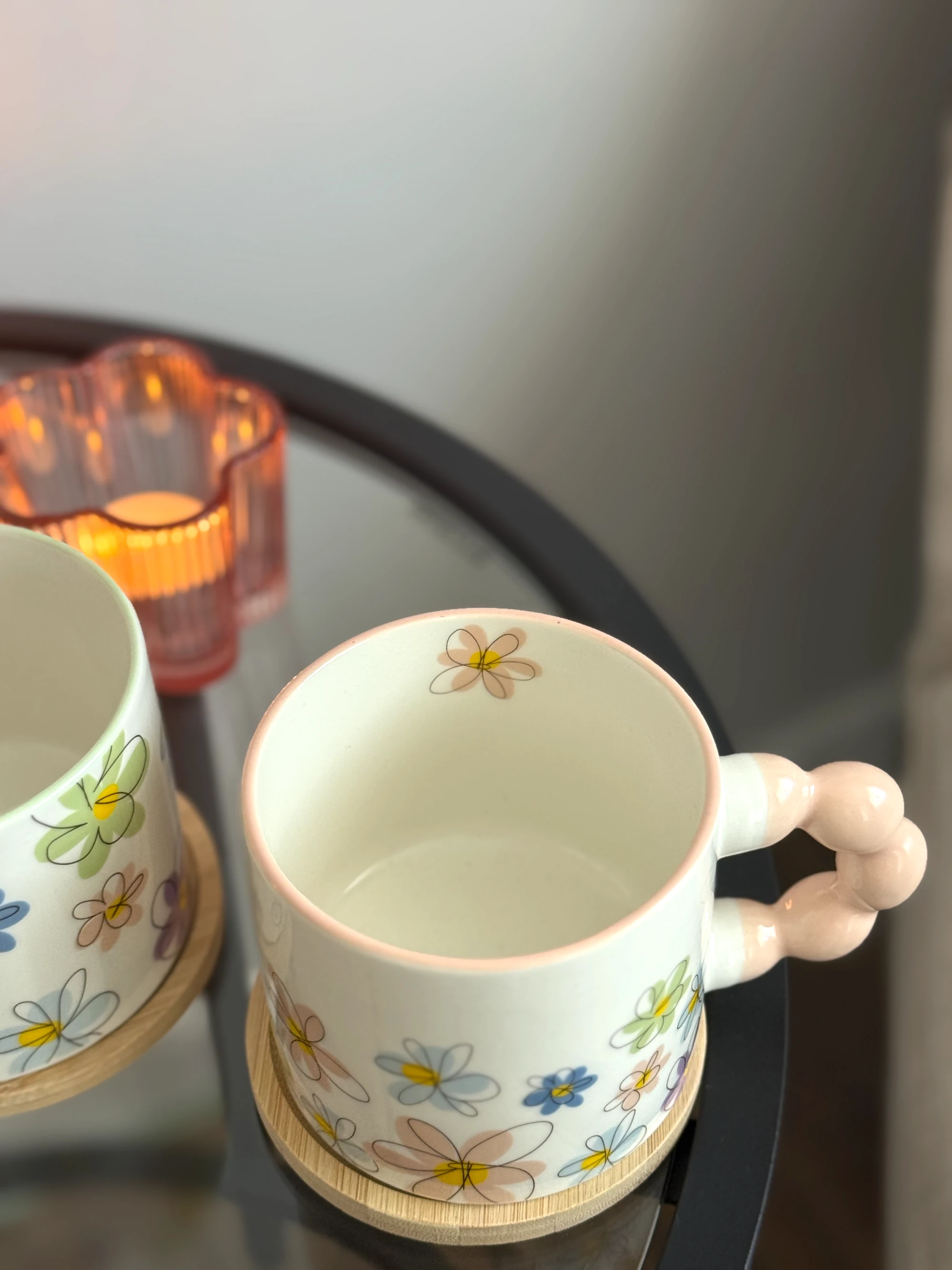 Becher Blumen Perlen Rosa