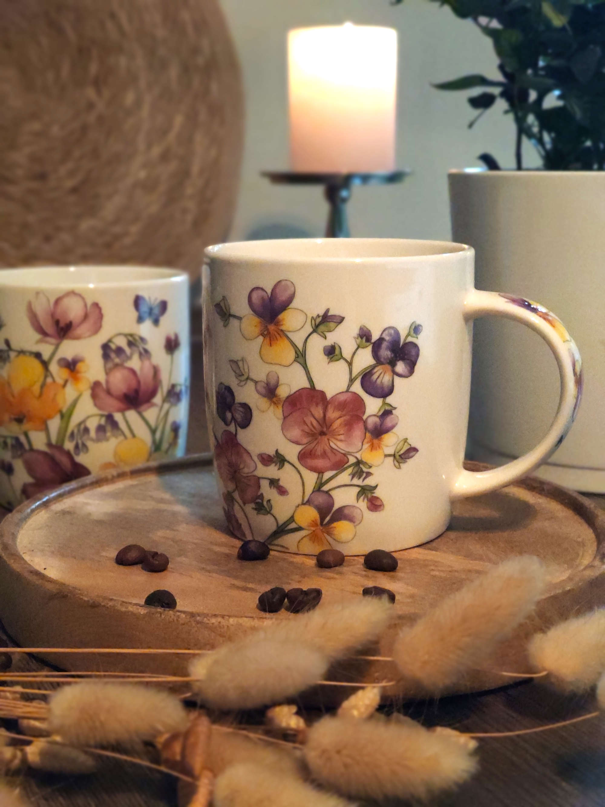 Porzellan Becher Bunte Blumen 2er Set und Dekoration