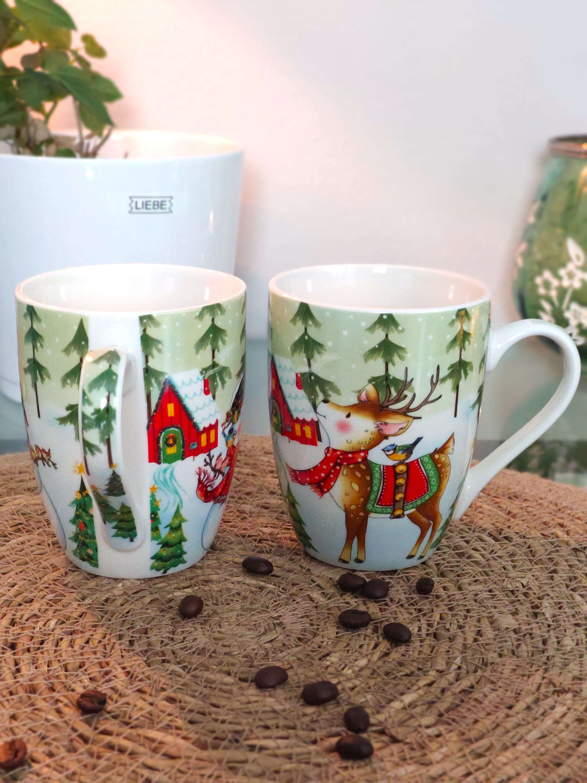 Tassen Set mit Motiv Weihnachten Schneemann und  Hirsch und Dekoration