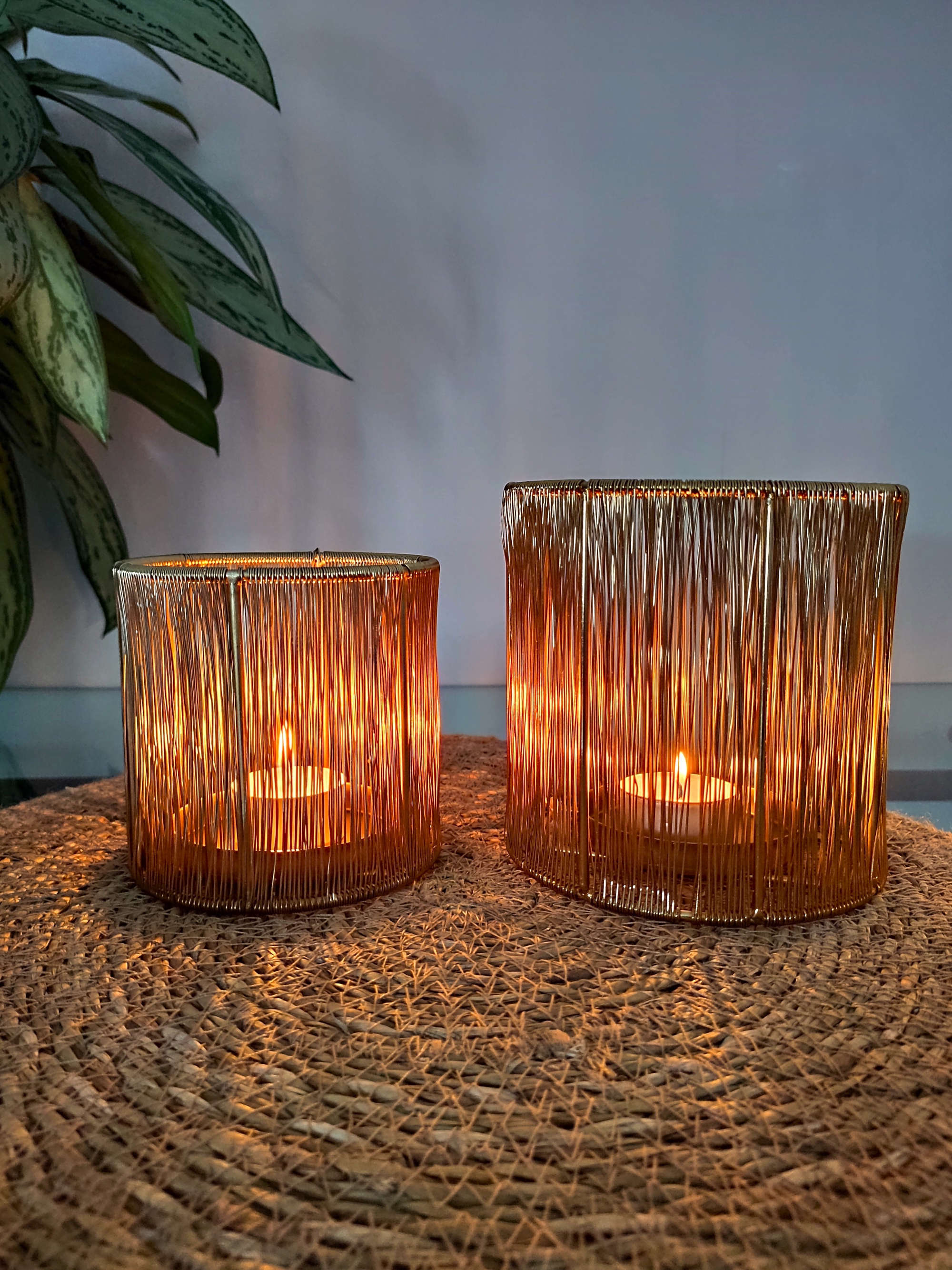 Zwei Windlichter in Gold klein und gross