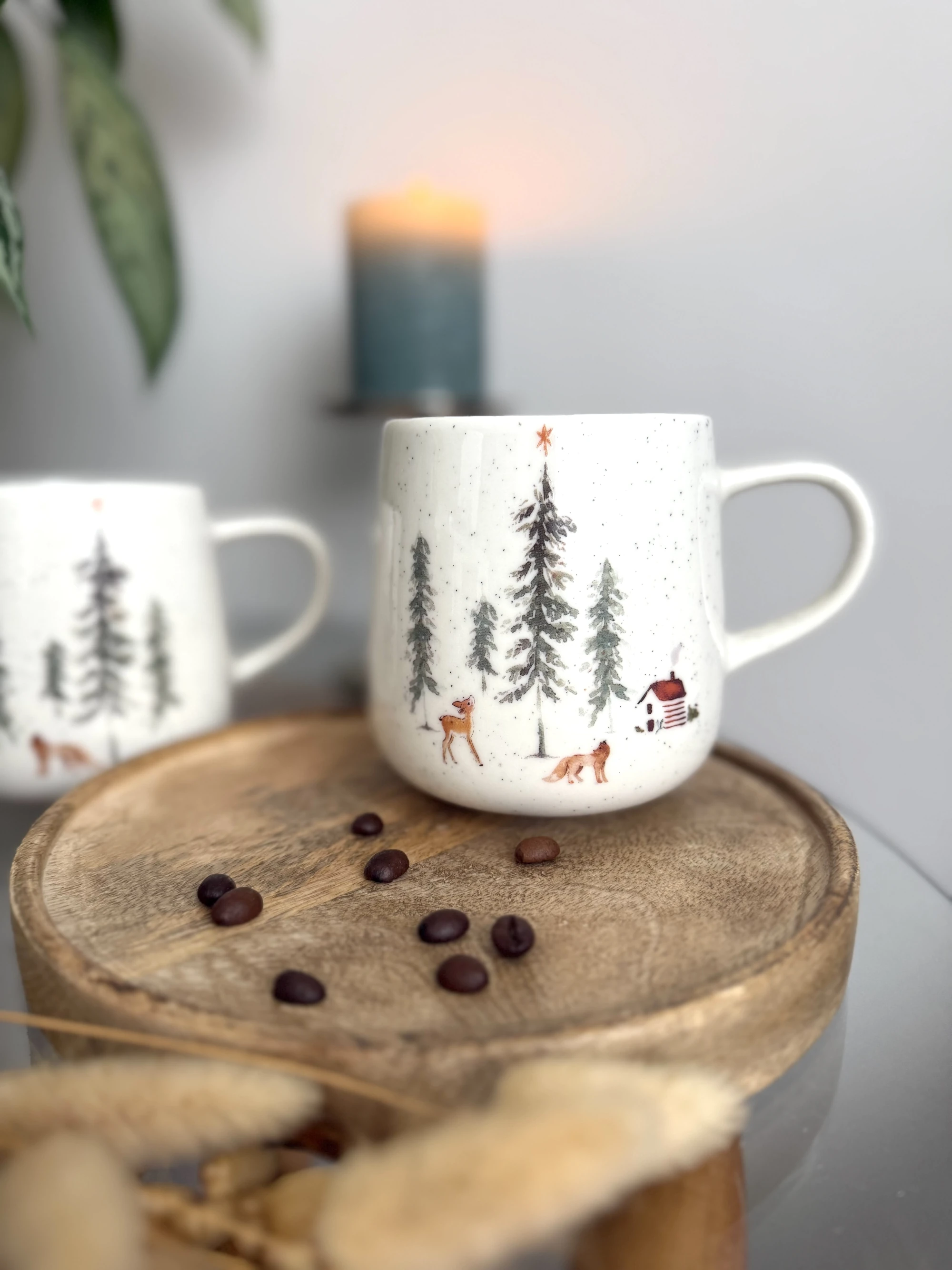 Jumbo Becher Weinachten mit Waldmotiv