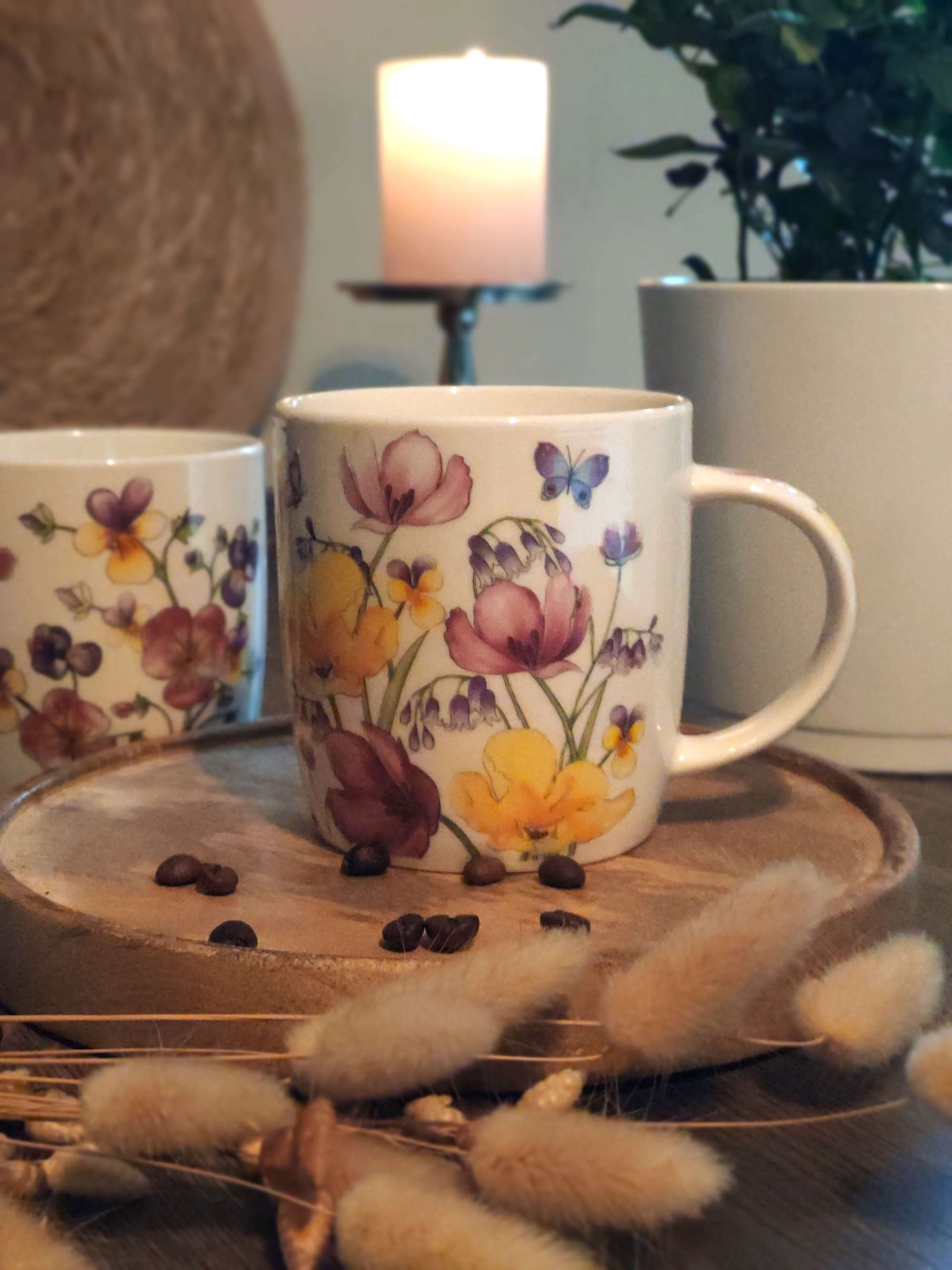 Porzellan Becher Bunte Blumen 2er Set und Dekoration
