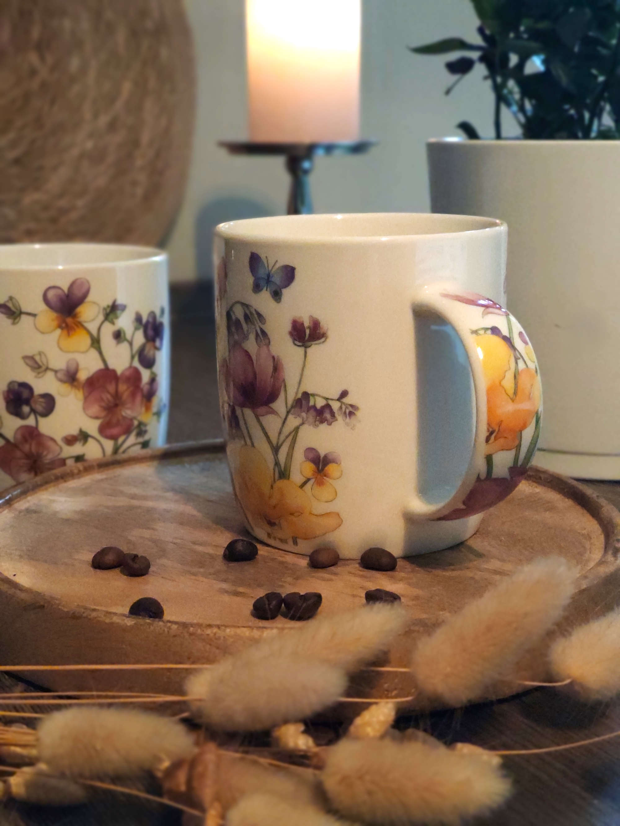Porzellan Becher Bunte Blumen 2er Set und Dekoration