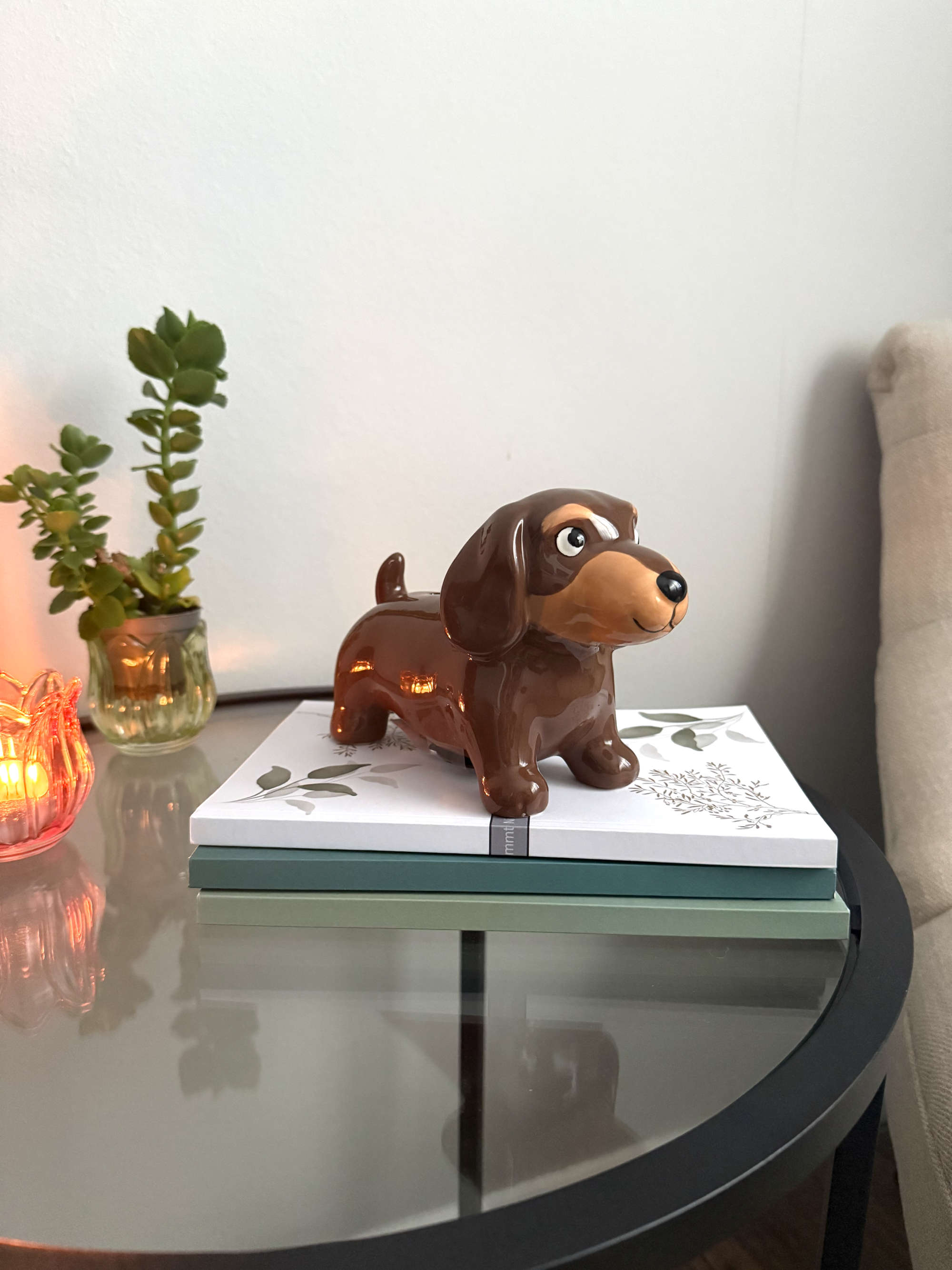 Spardose aus Keramik Hund Dackel Braun