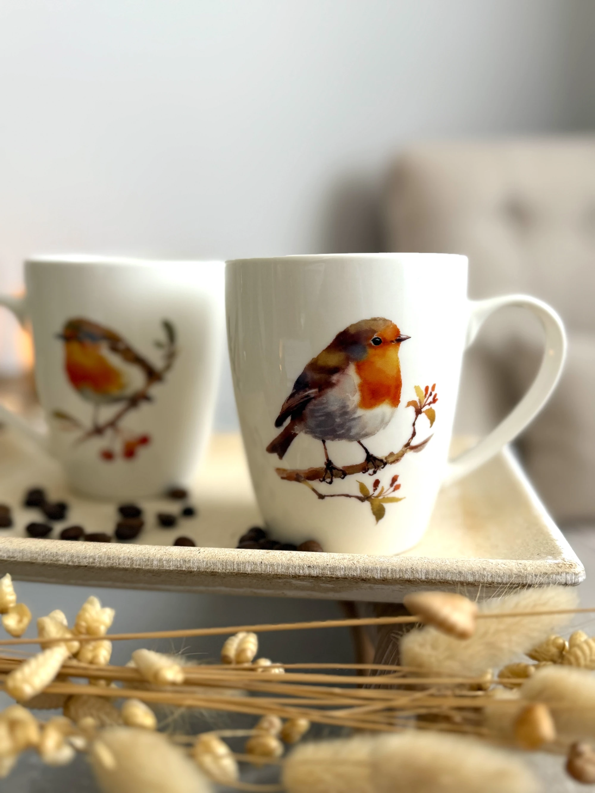 Zwei Tassen mit Rotkehlchen Motiv