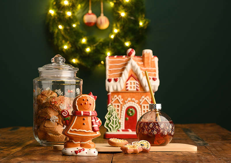 Trinkglas Weihnachtskugel mit Motiv und Strohhalm 2fach mit Häuschen und Dekoration